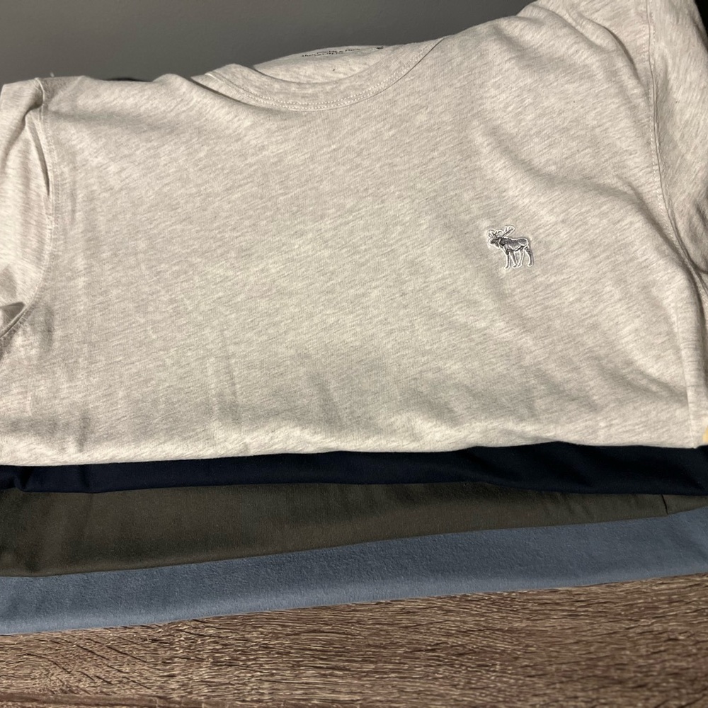SOLD Abercrombie & Fitch Men’s Soft A& F Shirts